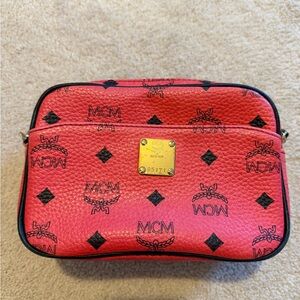 MCM visetos double compartment Scarlet Logo Crossbody Bag